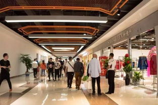 質(zhì)優(yōu)價(jià)廉比網(wǎng)購(gòu)更便宜 買衣服就去金牛區(qū)國(guó)際商貿(mào)城服裝工廠直銷城